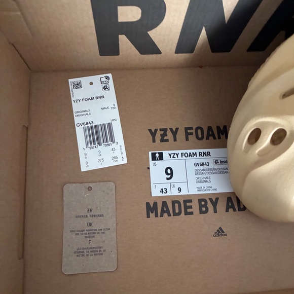 Yeezy Foam Runners main image 7